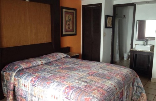 Rosarito Villa | Rustic quiet ocean front 10min papas