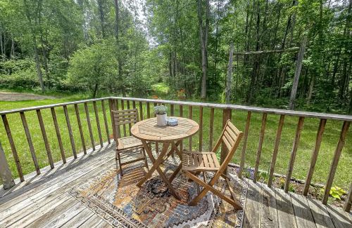 Honor House | Rustic Retreat