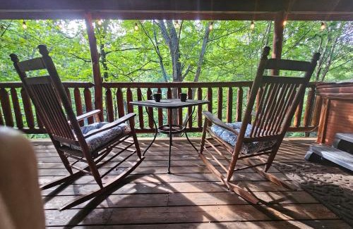 Gatlinburg - Pigeon Forge House | Rustic Retreat