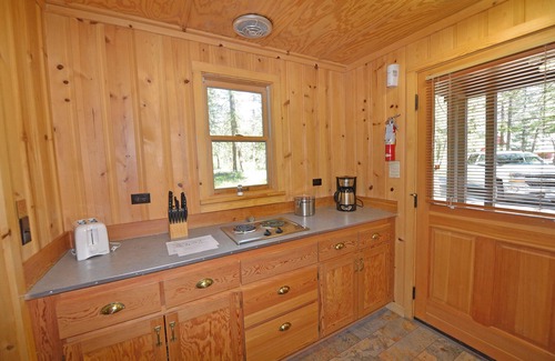 Mazama Cabin | Rustic Rural Studio Cabin