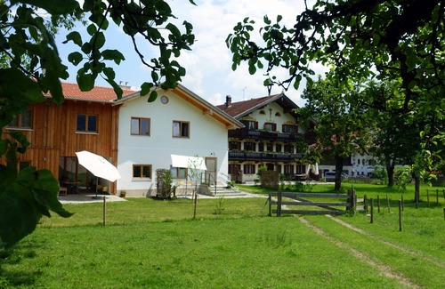 Kiefersfelden Apartment | Rustic vacation apartment at home, rural - quiet location with fully equipped kitchen
