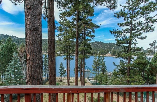 Patton House | Rustic Vintage Lakefront - Features 70's / 80's Style To Experience An Older Style Cabin! Lakeview! 4 Bedroom Home
