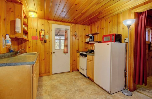 Lac du Flambeau Cabin | Rustic, Wisconsin Northwoods cabin. Lakeview! Family & Pet Friendly!