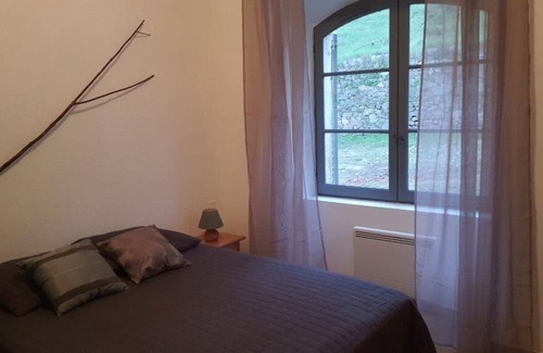 Tanneron House | Rustica - TANNERON