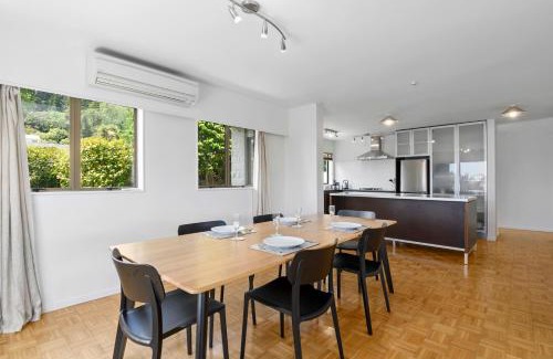 Nelson South House | Rutherford Retreat - Nelson Holiday Home