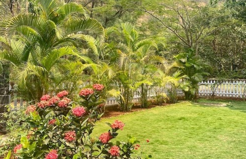 Paud Villa | Rutu Villa-A lake view home stay