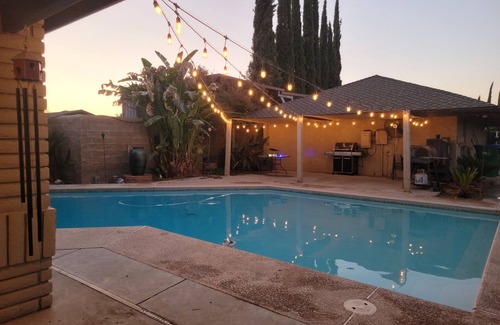 Raisin House | RV Private Park-Like Yard & Animal Encounters - Close to National Parks