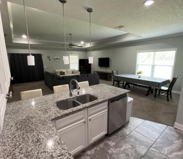 Wynnehaven Beach House | RV Ready 3BR 2BA Home Near Navarre and Destin