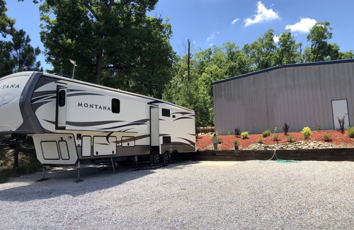 Mid America RV Rental | RV SITE-LAKE HAMILTON-SPACE A
