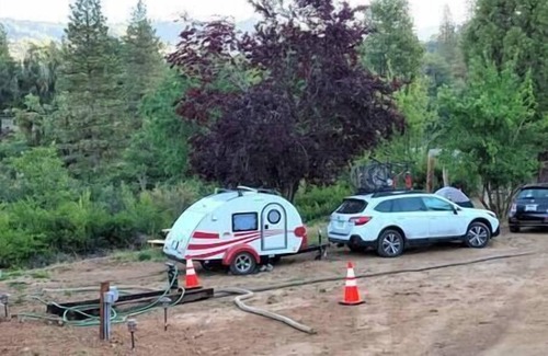 Pinehurst RV Rental | RV2 Site w/Hookups Near Kings Canyon & Sequoia NP