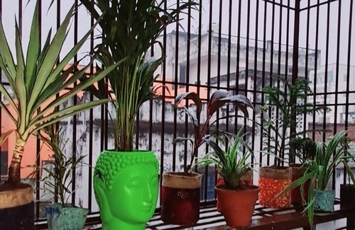 Mahmoorganj Apartment | RvINN.