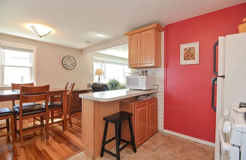 Beverly House | Ryal Side Hideaway Cove: A hidden gem with river views in Beverly.