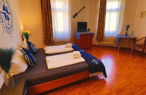Loebtau Hotel | Ryde & Hyde Budget Hotel