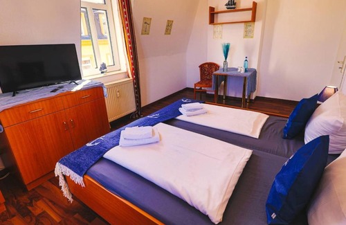 Loebtau Hotel | Ryde & Hyde Budget Hotel