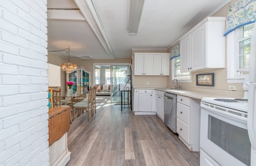 Rye House | Rye Beach NH Rental - Jenness Beach!