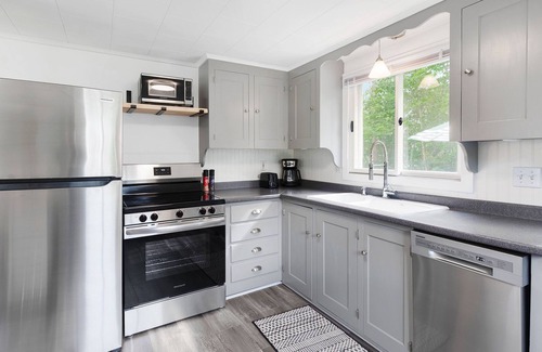 Rye House | Rye Coastal Cottage: 2BR- Dog-Friendly - Walk to Beach -Patio -Sleeps 4