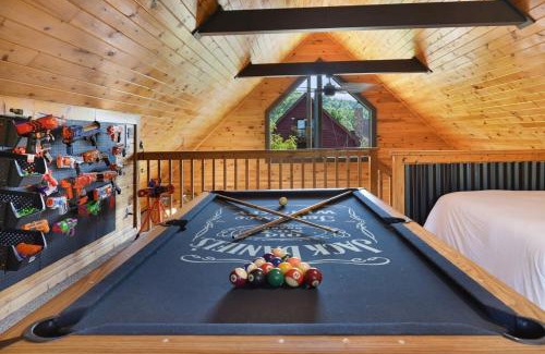 Sevierville House | Ryes and Shine Bootlegger's Cabin! Hot Tub* Pool* Arcade* Billiards *EV * Pet Friendly