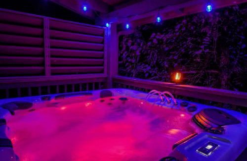 Sevierville House | Ryes and Shine Bootlegger's Cabin! Hot Tub* Pool* Arcade* Billiards *EV * Pet Friendly