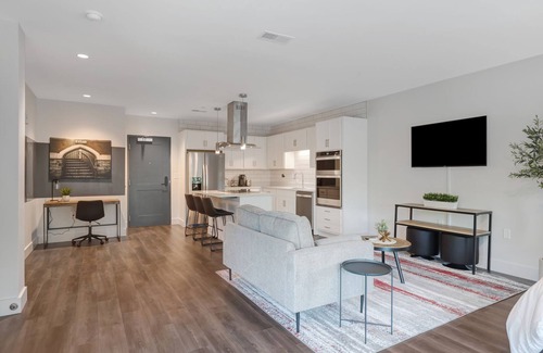 Eva Mor Heights House | Ryman Respite: Your Music City Oasis