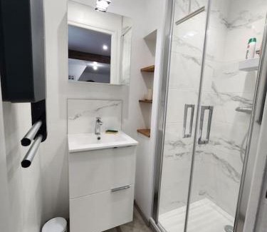 Veules-les-Roses Apartment | Séjour idyllique normand
