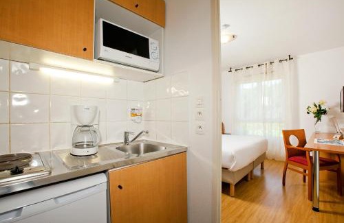 Cran-Gevrier Apartment | Séjours & Affaires Annecy Le Pont Neuf