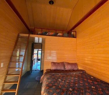 Kon Plong Cabin | Săn Mây Homestay and Coffee Măng Đen