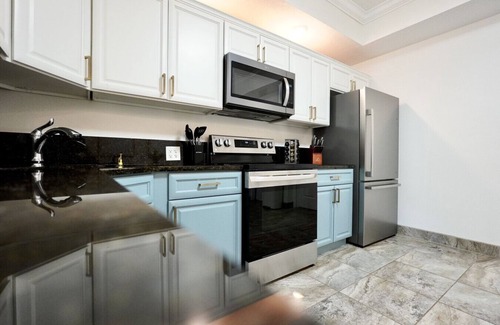 Cocoa Beach Condo | SōLE Villa #2|Elegant 2BR Retreat|Beach|Stargazing