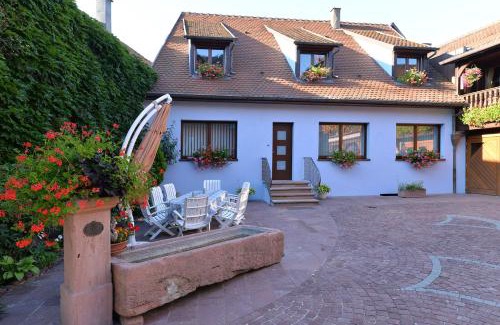 Bergheim House | S'Harzala Bleu