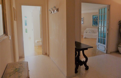 Saint-Jean-Cap-Ferrat Apartment | S.Jean Cap Ferrat Apartment garden/terrace Beach 2 min street front