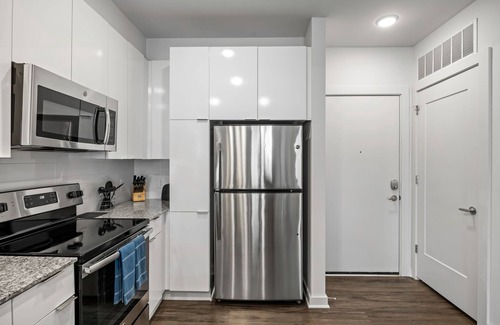 Midtown Apartment | (S1BC) Great Location, Peaceful 1-BR Near Colony Square