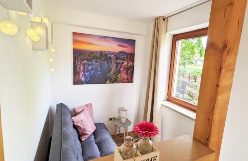 Lichtenhain Apartment | S2 - Urlaubsmagie - Am Wanderweg mit Terrasse
