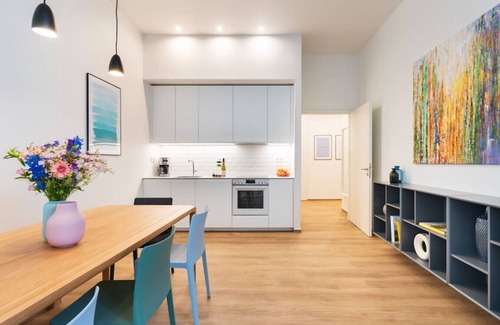 Moabit Apartment | S4 - Apartment 0 · 4-Room Apartment 90sqm with barrier free access