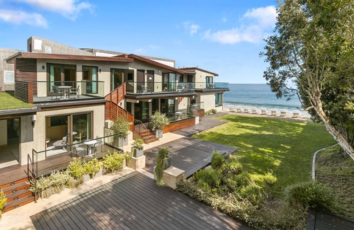 Eastern Malibu Apartment | SA Beach Suites #8 - Luxury Suite with Amazing Ocean Views for 4