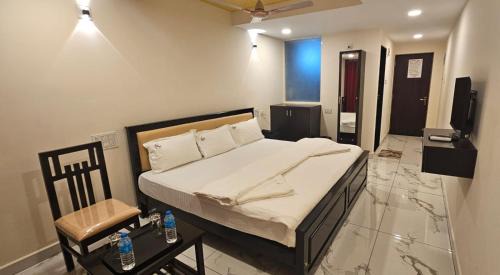Udupi Hotel | SAADHANA COMFORTS LODGE