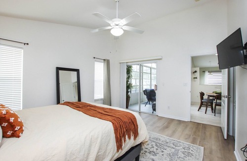 Sabal Springs House | Sabal Springs +55 Community, Flower House