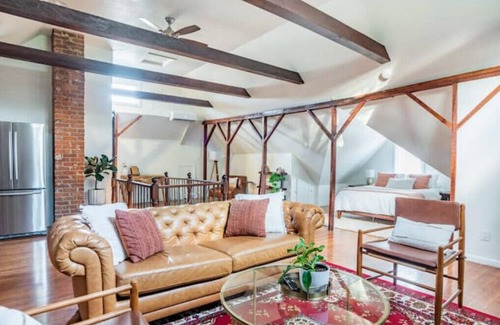 Midtown Sacramento Apartment | Sac City Loft