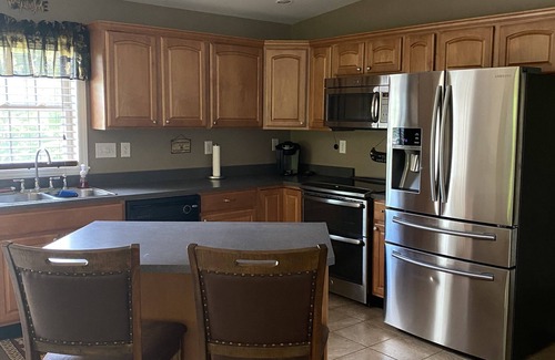 Gloversville House | Sacandaga Lake Adirondack Escape