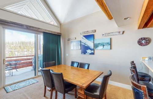 Saddle Ridge Apartment | Saddle Ridge B4