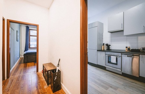 Lubeck City Centre Apartment | Sadebo: 7 guests | central | kitchen | washing machine