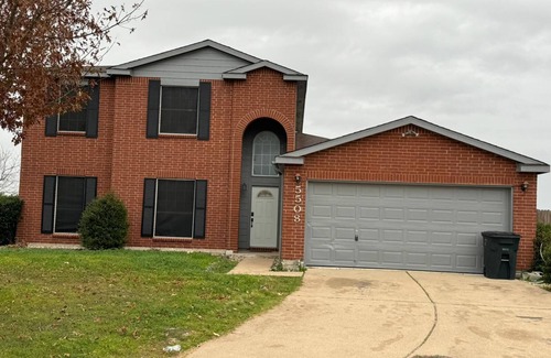 Killeen House | Saegert Ranch Oasis: 4BR/2.5BA