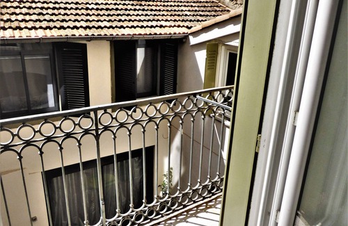 Beziers City Centre Apartment | Saens 1-t2 Avec Balcon-garage Optionnel-centre & 16km des Plages