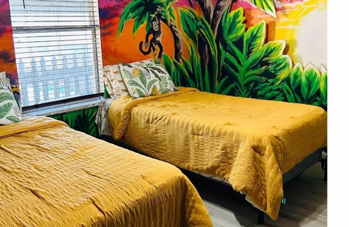 Deltona Lakes House | Safari Home King beds Big Pool