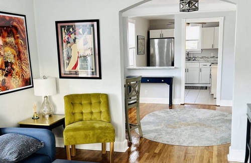 Gentilly House | Safe and charming! 2BR Gentilly gem with large private balcony