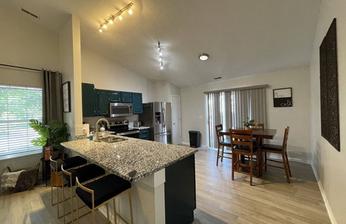 Indianapolis House | Safe Central Indianapolis Home