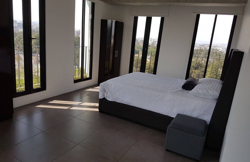 Zona 10 Apartment | safety and great apartment