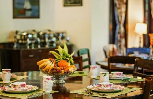 Srinagar House | SaffronStays Awakening Suite