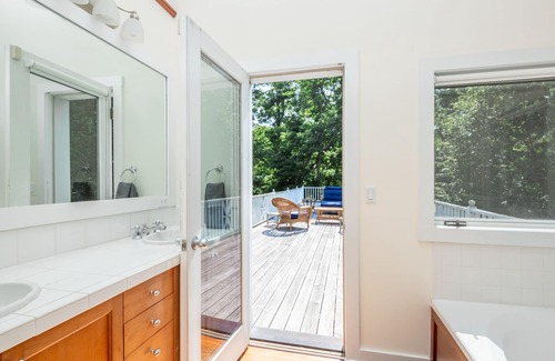 North Haven House | Sag Harbor/North Haven Private Community Water Views, Pool, Spa, Sunsets &Tennis