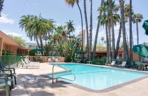 Mid Central Hotel | Saga Motor Hotel Pasadena