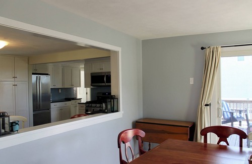 Sagamore Beach Cottage | Sagamore Beach large group rental across from private beach!