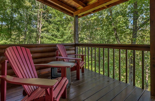 Morganton Cabin | Sage Elk by Escape to Blue Ridge